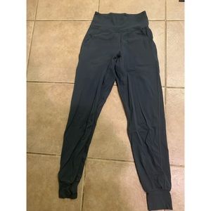 Lululemon Size 2 align joggers